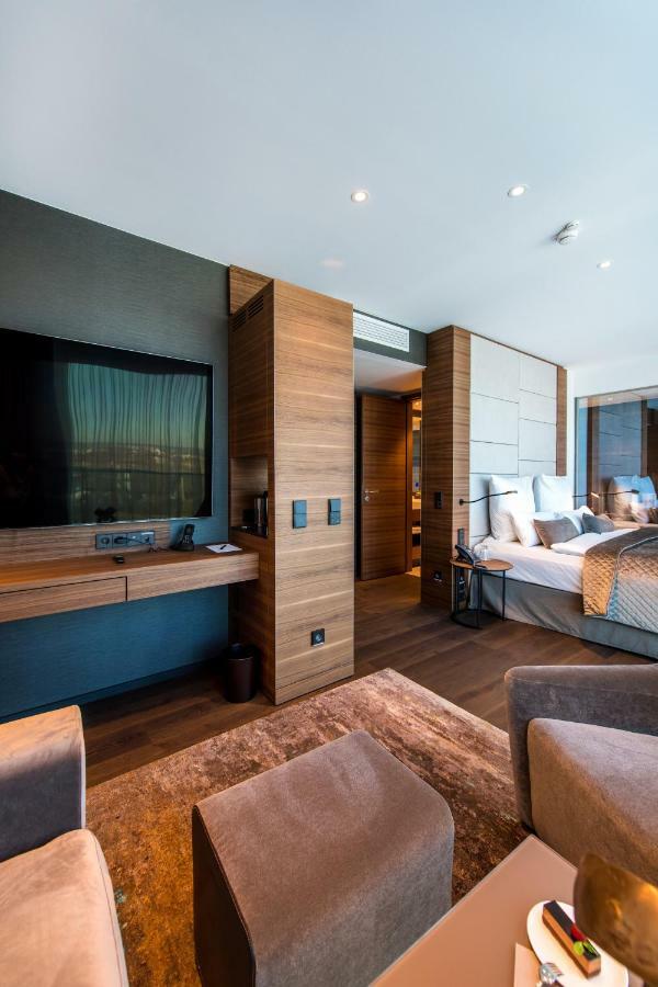 Отель Faehrhaus Koblenz Экстерьер фото A room at the hotel